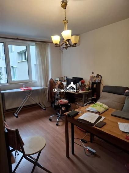 Dristor, apartament 3 camere centrala proprie, comision 0% - 7