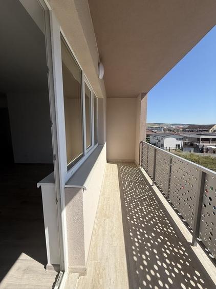 Apartament cu 5 camere semidecomandat în Central