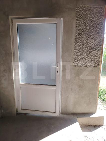 Casă individuală cu 2 camere cu Teren 3750 Mp în Ceanu Mare