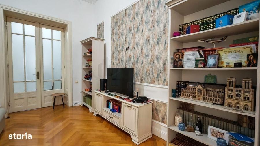 Apartament cu 4 camere în Dacia