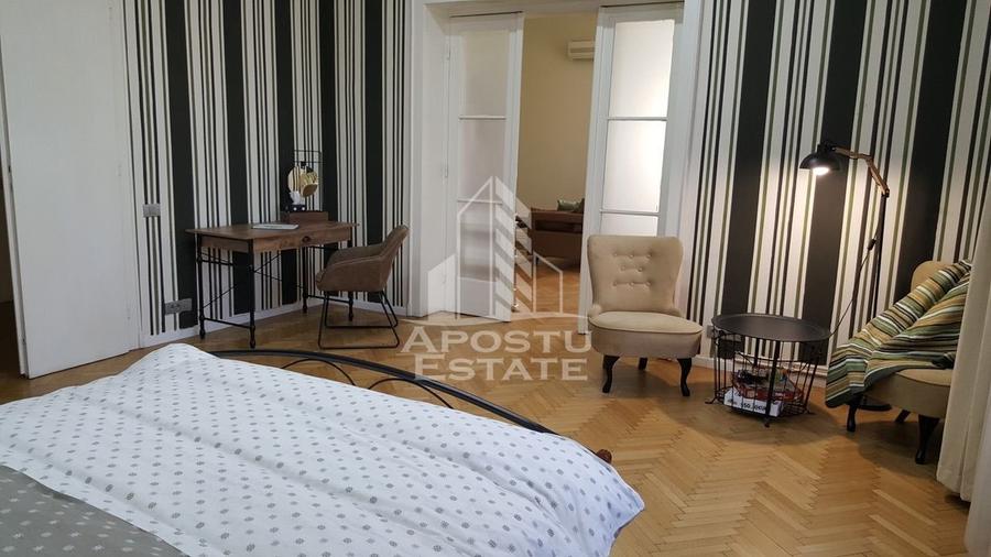 Apartament cu 3 camere semidecomandat, mobilat în Ultracentral