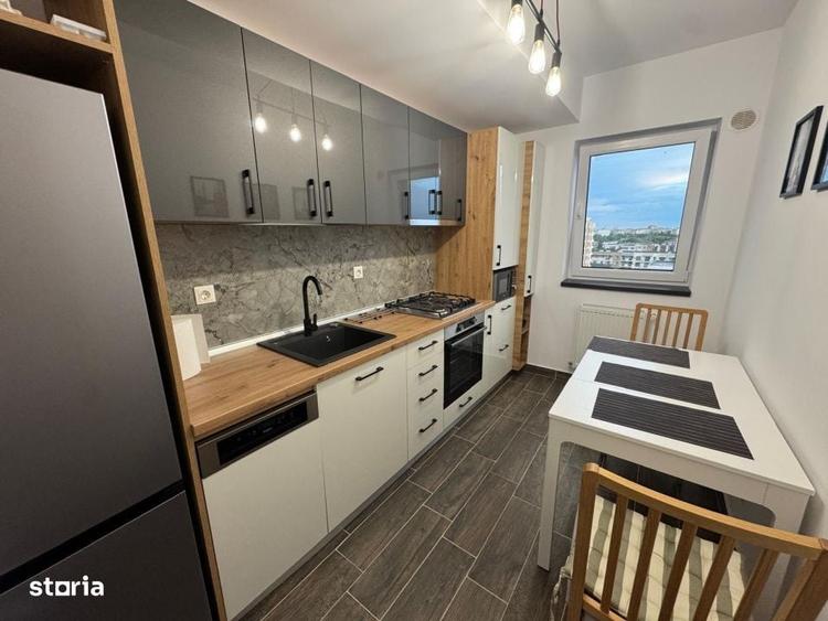 Apartament cu 2 camere decomandat în Uverturii