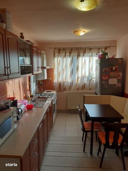 Apartament cu 2 camere, mobilat în Central