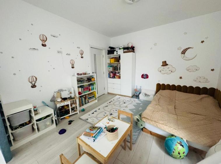 Apartament cu 3 camere,parcare,zona Vivo - 9