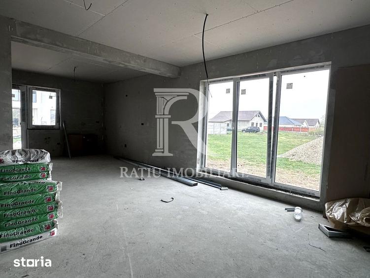 Casă cu 4 camere cu Teren 500 Mp în Sântandrei