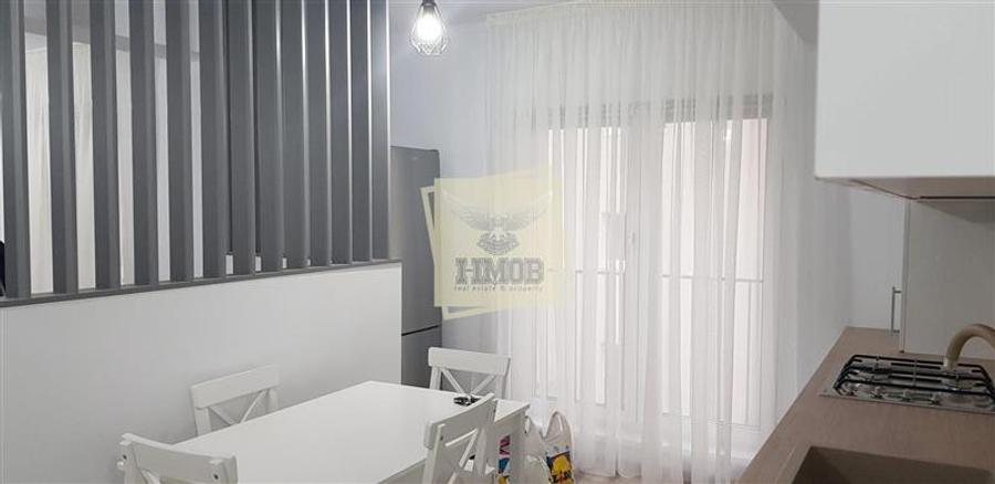 Apartament cu 3 camere decomandat, mobilat în Aeroport