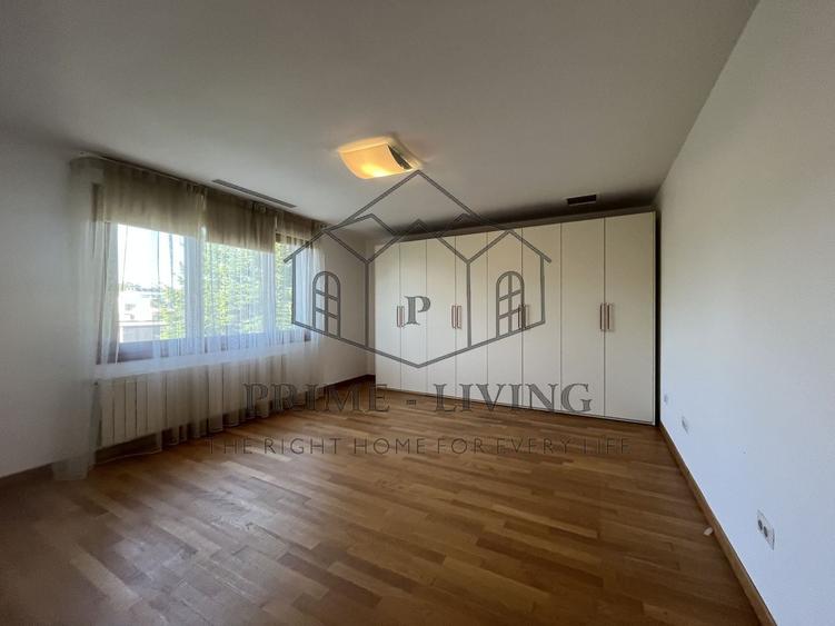 Duplex cu 6 camere cu Piscina în Nord