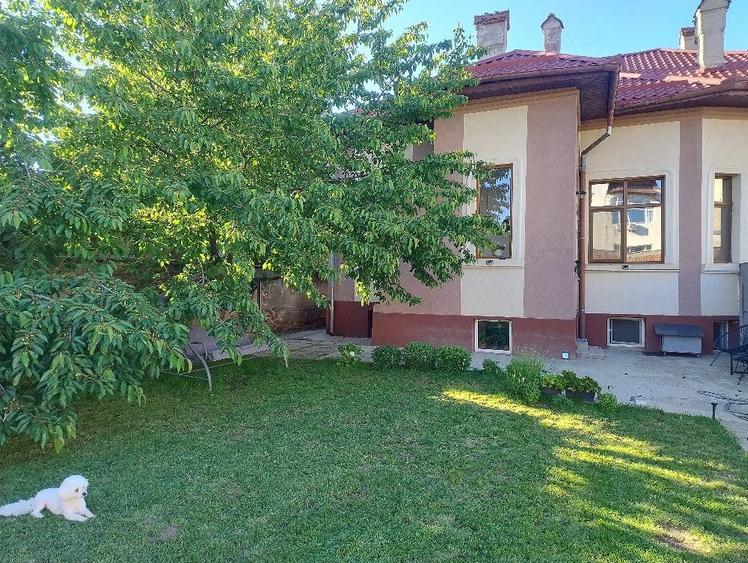 Casă cu Teren 508 Mp în Central