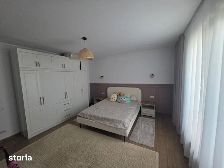 Casă cu 3 camere decomandat cu Teren 497 Mp în Central