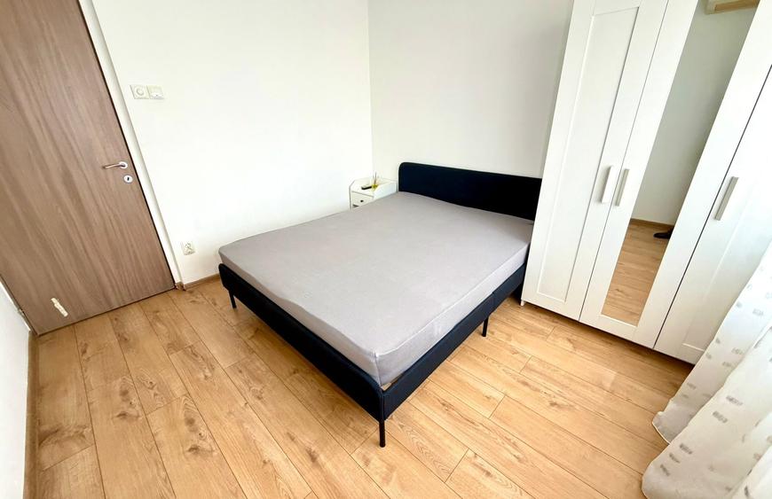 Apartament cu 2 camere decomandat în Titan