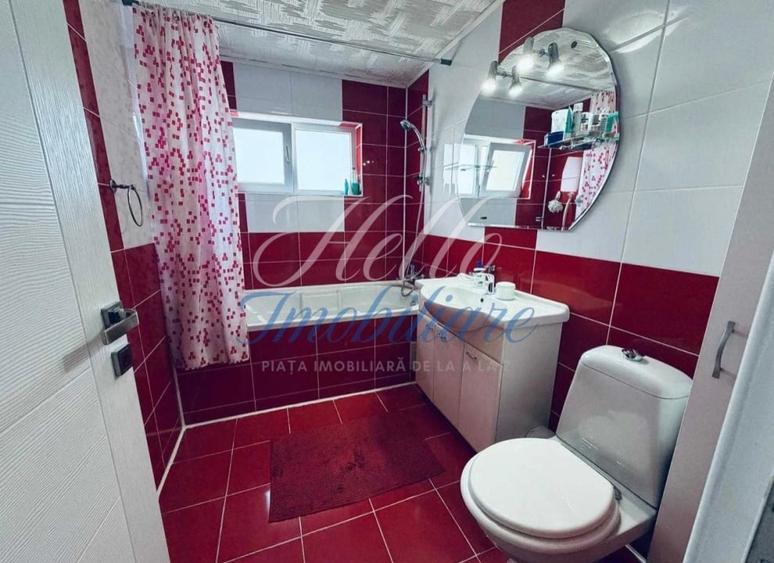 Apartament cu 3 camere semidecomandat în Florești