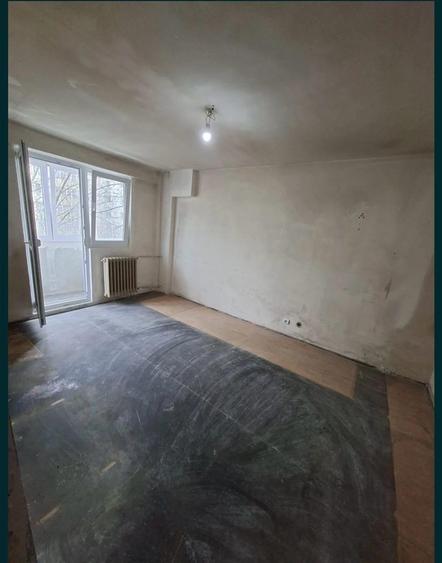 Apartament cu 2 camere decomandat în Lacul Tei