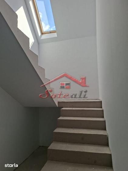 Casă cu 4 camere cu Teren 470 Mp în Cornu