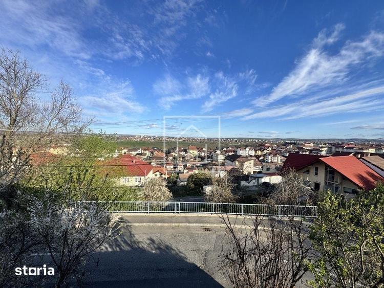 Casă cu 4 camere cu Teren 198 Mp în Valea Aurie