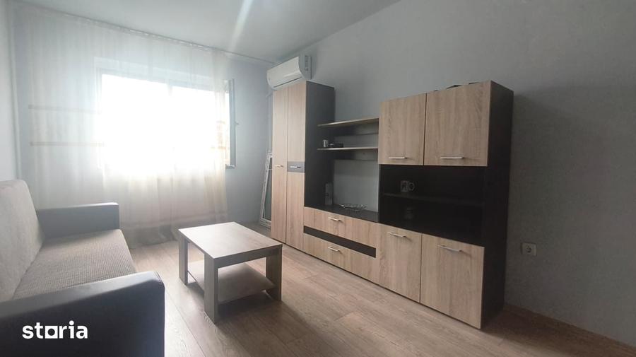 Apartament cu 4 camere în Dacia