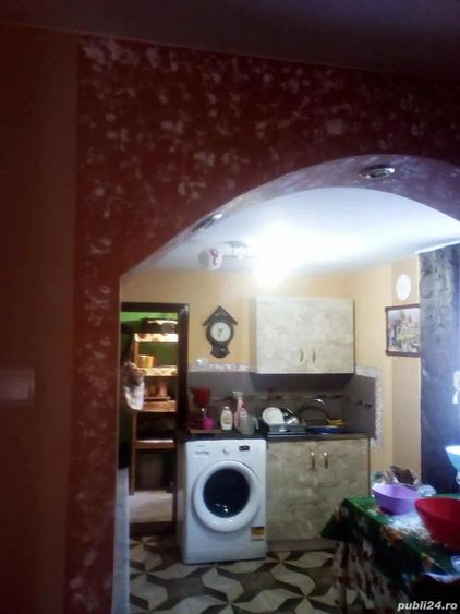 Casă cu 2 camere cu Teren 8900 Mp în Telciu