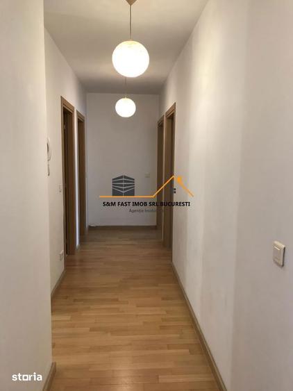 Apartament cu 3 camere decomandat în Centrul Civic