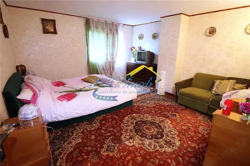 Casă cu Teren 3043 Mp în Provița de Sus