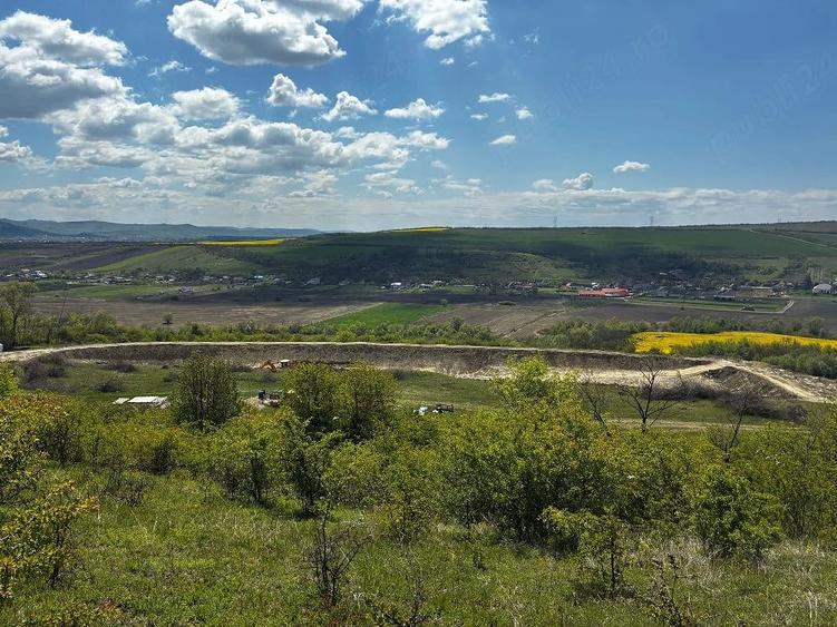 Teren de 45000 mp, în Central