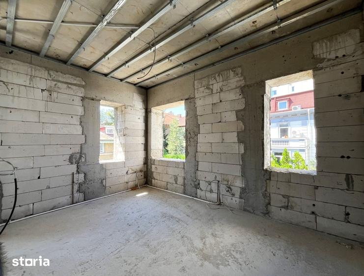 Casă cu 4 camere cu Teren 371 Mp în Dorobanți