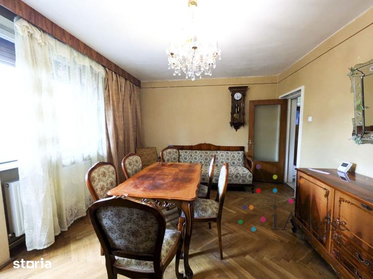 Apartament cu 3 camere decomandat în Sud
