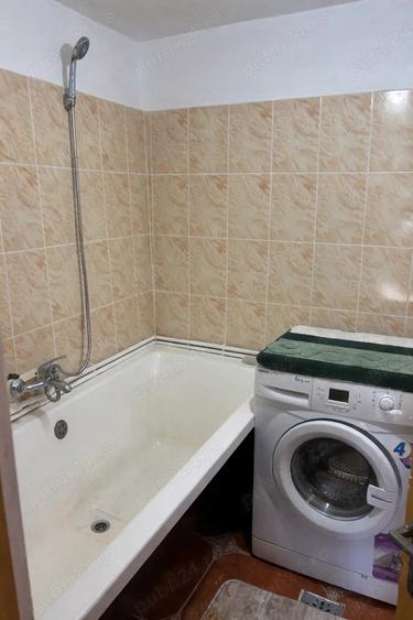 Casă cu 2 camere cu Teren 1745 Mp în Poiana