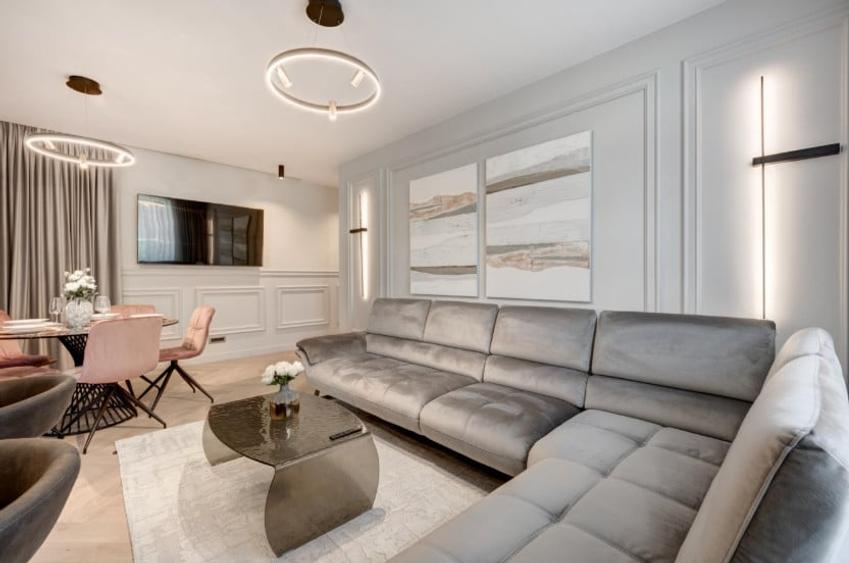Apartament cu 3 camere semidecomandat în Voluntari