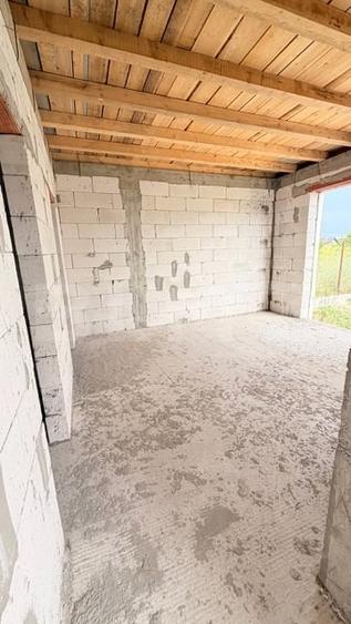 Casă individuală cu 4 camere cu Piscina în Exterior Nord