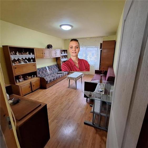 Apartament cu 2 camere decomandat, mobilat în Central