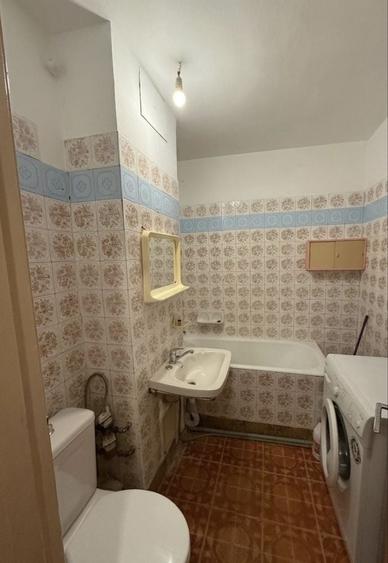 Apartament cu 2 camere semidecomandat în Militari