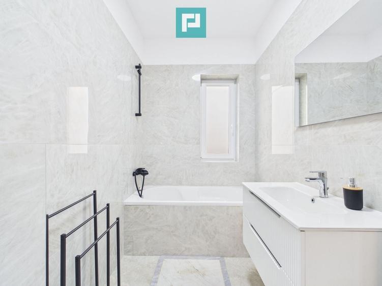Duplex cu 4 camere cu Canalizare în Sânandrei