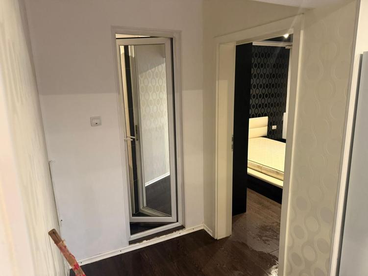 Apartament cu 2 camere, mobilat în Piața Nouă