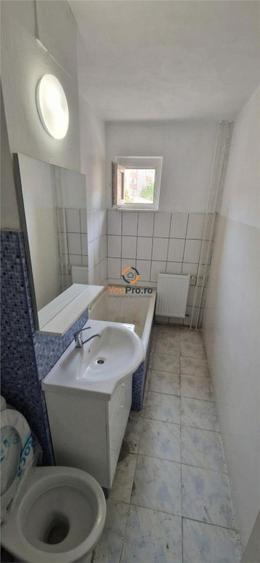 Apartament cu 2 camere decomandat în Dâmbovița