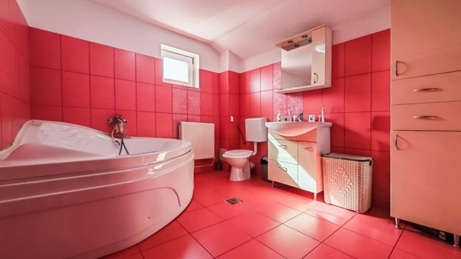 Casă individuală cu 5 camere cu Canalizare în Cumpăna