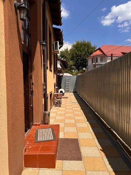 Casă individuală cu 5 camere cu Teren 100 Mp în Unirii