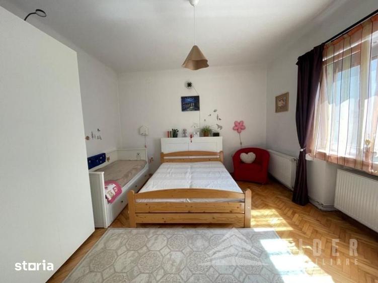Apartament cu 3 camere semidecomandat în Andrei Mureșanu