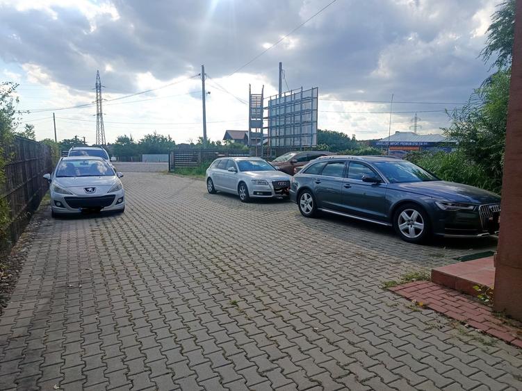 Spațiu comercial, de 80 mp, în Blejoi