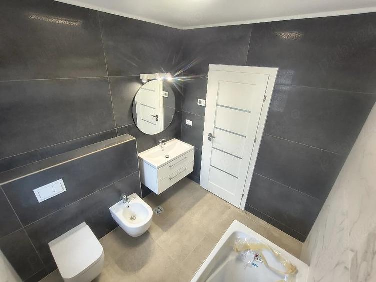 Casă cu 4 camere cu Teren 388 Mp în Valea Adâncă