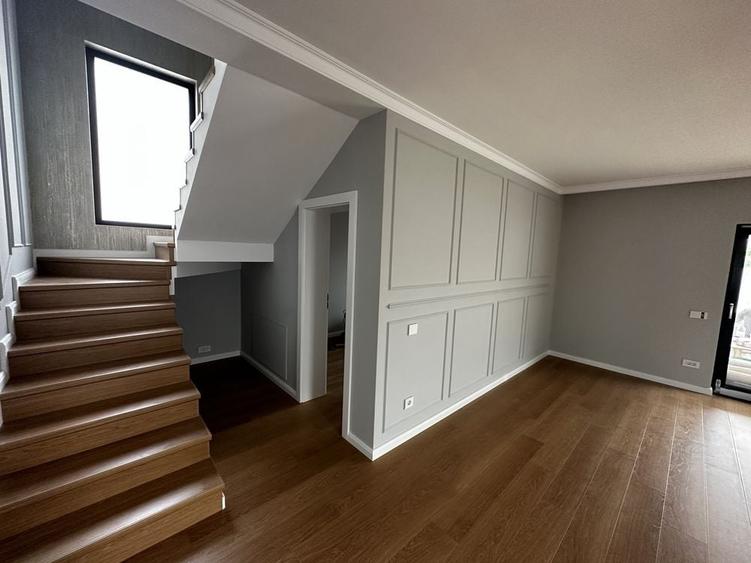 Casă cu 4 camere în Făcăi