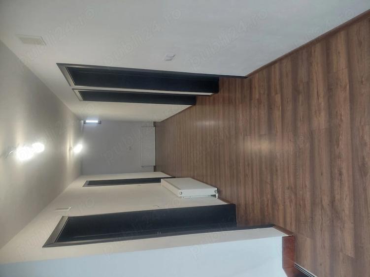 Casă cu 5 camere cu Teren 650 Mp în Albota