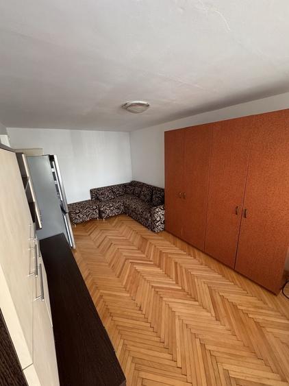 Garsonieră decomandată în Cetate