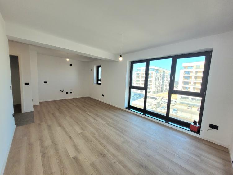 Apartament cu 2 camere decomandat în Tractorul — fotografia 1