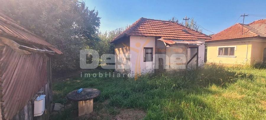 Proprietate cu potential, casa, anexa si teren 985 mp, Ma... - 2