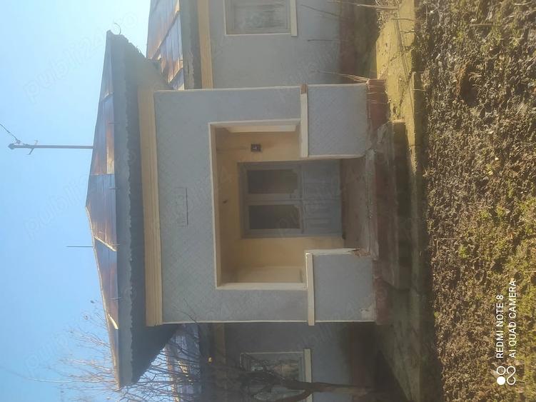 Casă cu 4 camere cu Teren 2900 Mp în Munteni-Buzău