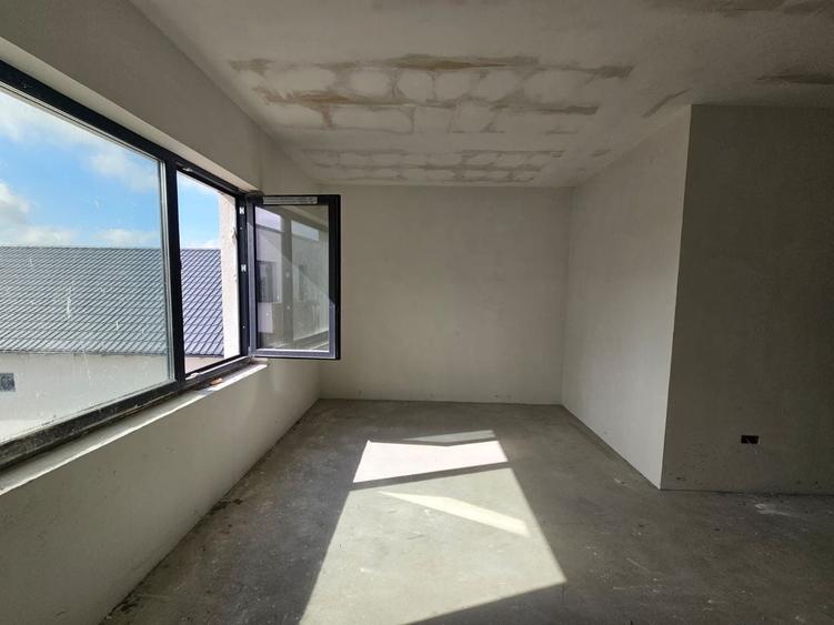 Duplex cu 4 camere cu Canalizare în Valu lui Traian