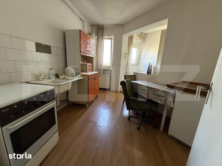 Apartament cu 3 camere în Micro 16