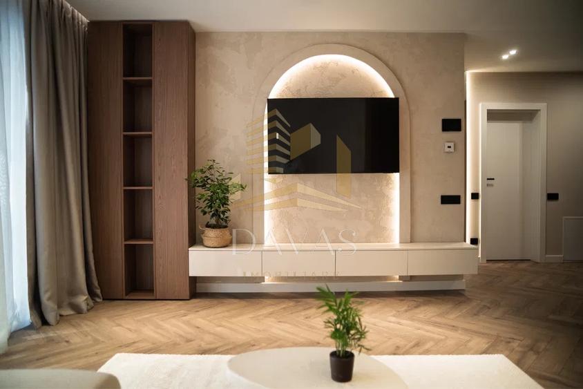 Apartament cu 2 camere semidecomandat, mobilat în Mărăști