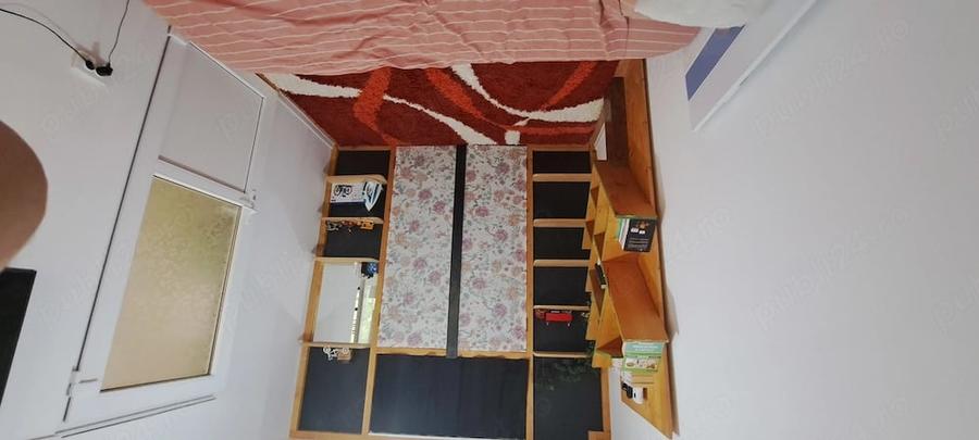 Apartament cu 3 camere semidecomandat în Exterior Vest