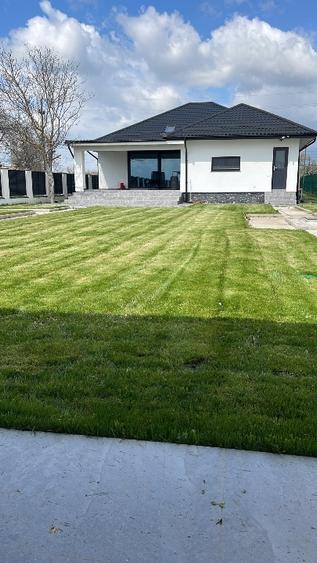 Casă individuală cu 3 camere cu Teren 1430 Mp în Butimanu