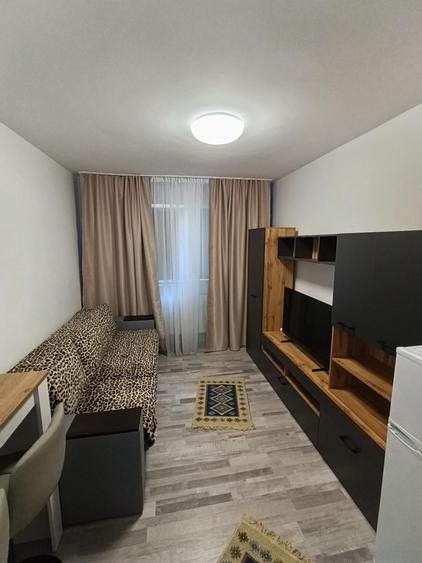 Garsonieră semidecomandată în CET